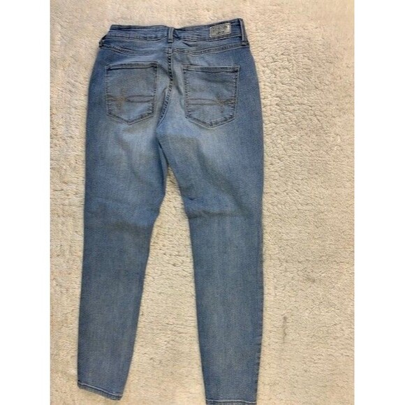 Levis Denizen Size 25 Womens Jeans Skinny Light Wash Stretch Mid Rise - Picture 4 of 4